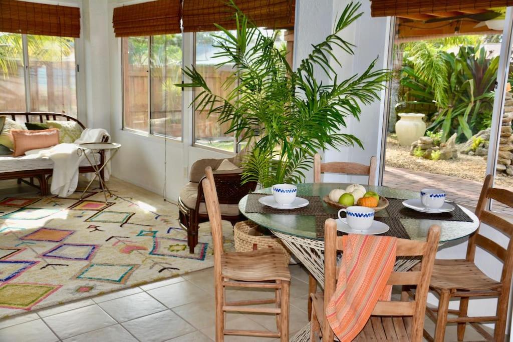 Tropical Island Escape Near Disney, Beach, Cruise Merritt Island Exteriör bild