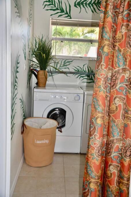 Tropical Island Escape Near Disney, Beach, Cruise Merritt Island Exteriör bild
